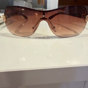 Elegant Brown Sunglasses